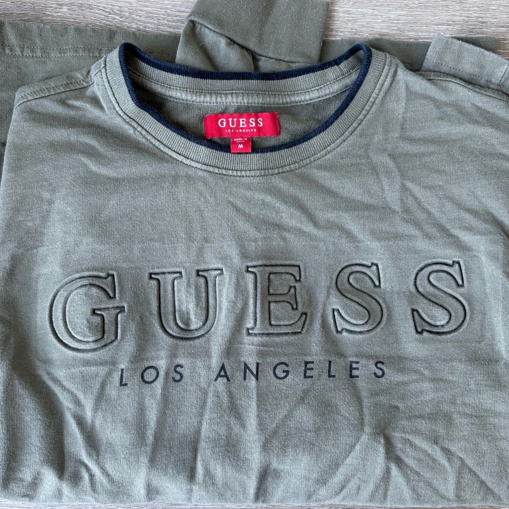 VINTAGE GUESS - Picture 3 of 3